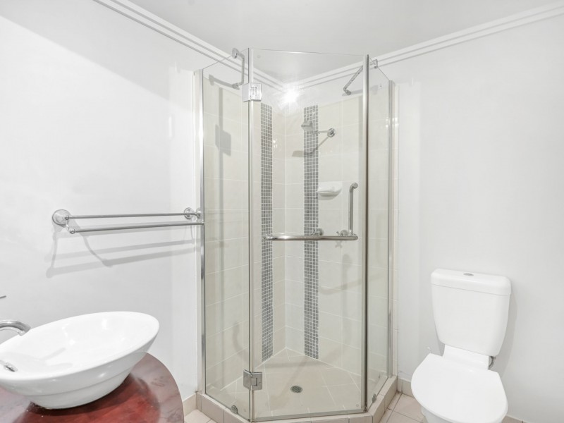 212/29-31 Springfield Crescent, Manoora QLD 4870