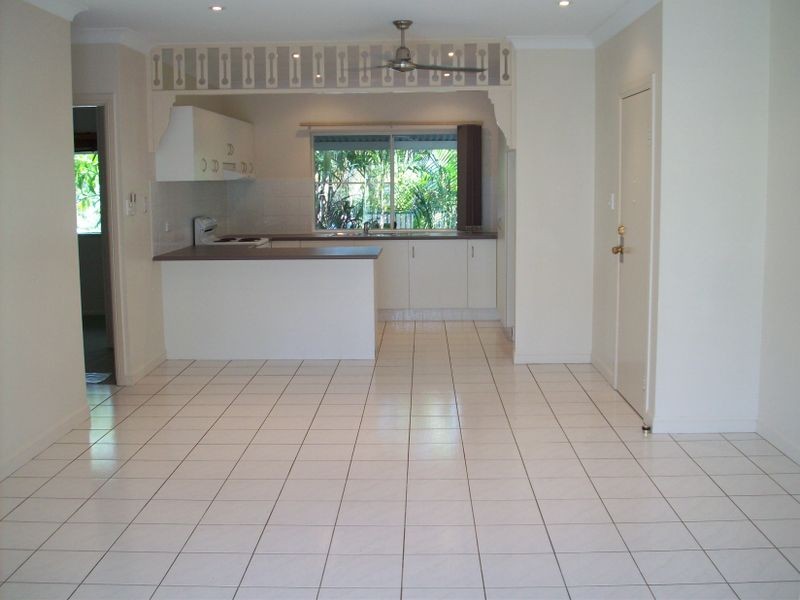 13/34 Springfield Crescent, Manoora QLD 4870