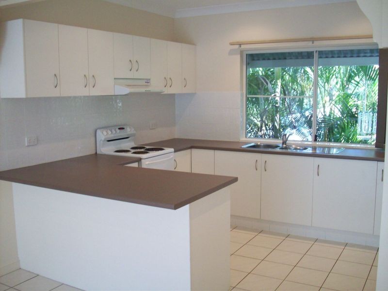 13/34 Springfield Crescent, Manoora QLD 4870