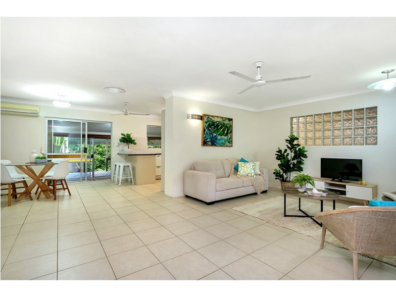 8 Ponticello Street, Whitfield QLD 4870