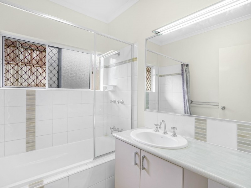 133 Fitzmaurice Drive, Bentley Park QLD 4869