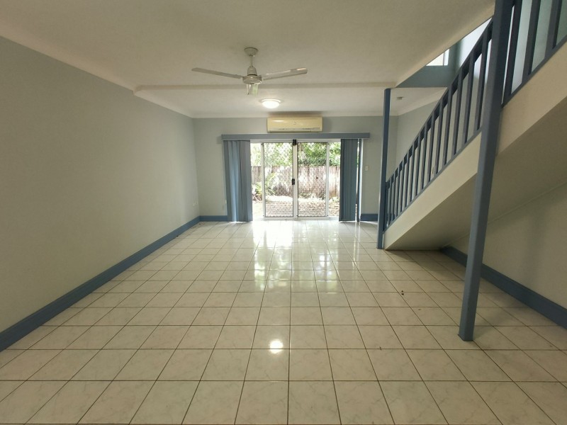 12/30 Springfield Crescent, Manoora QLD 4870