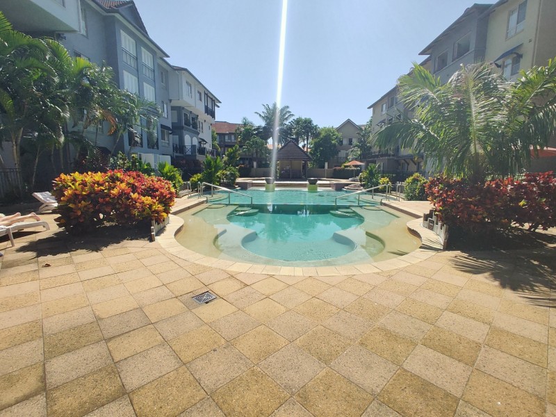 1506/2 Greenslopes Street, Cairns North QLD 4870