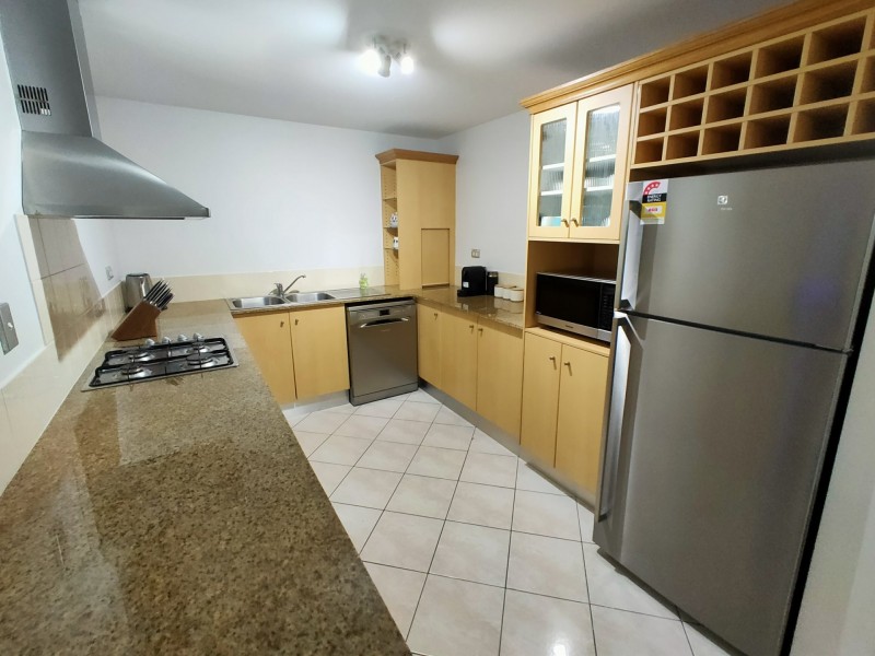 1506/2 Greenslopes Street, Cairns North QLD 4870