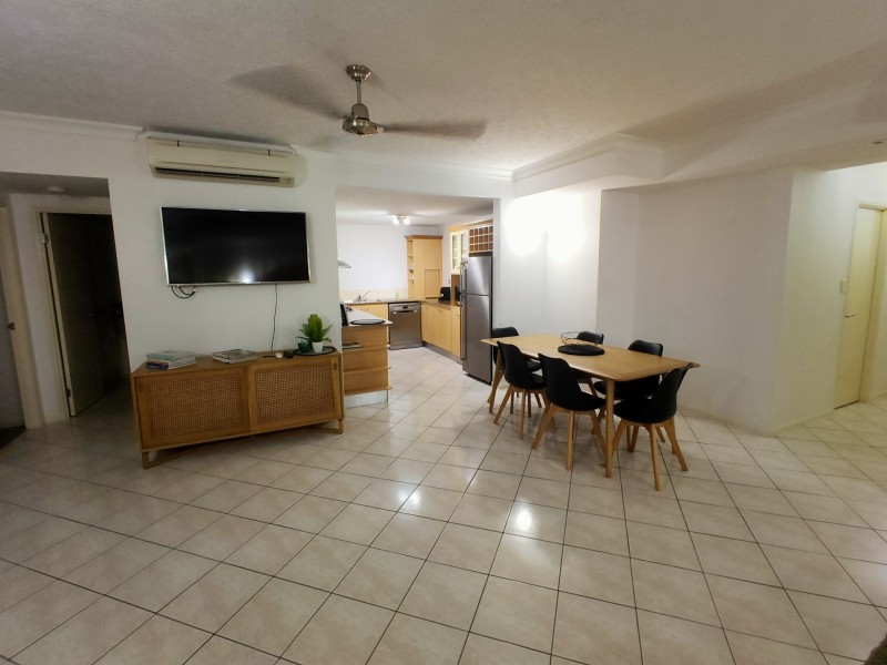 1506/2 Greenslopes Street, Cairns North QLD 4870