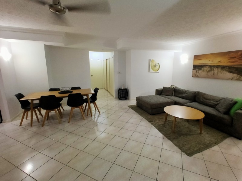 1506/2 Greenslopes Street, Cairns North QLD 4870