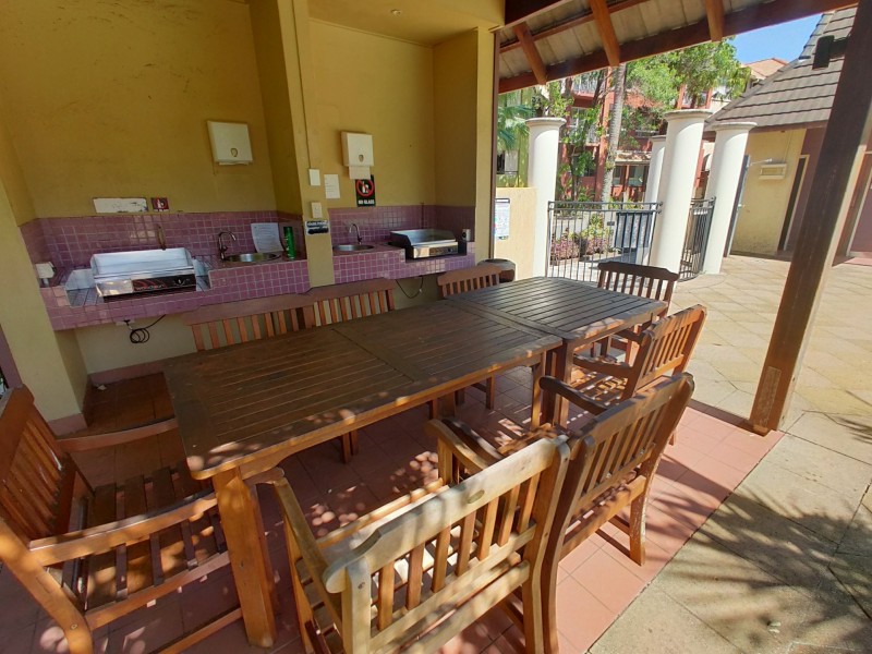 1506/2 Greenslopes Street, Cairns North QLD 4870