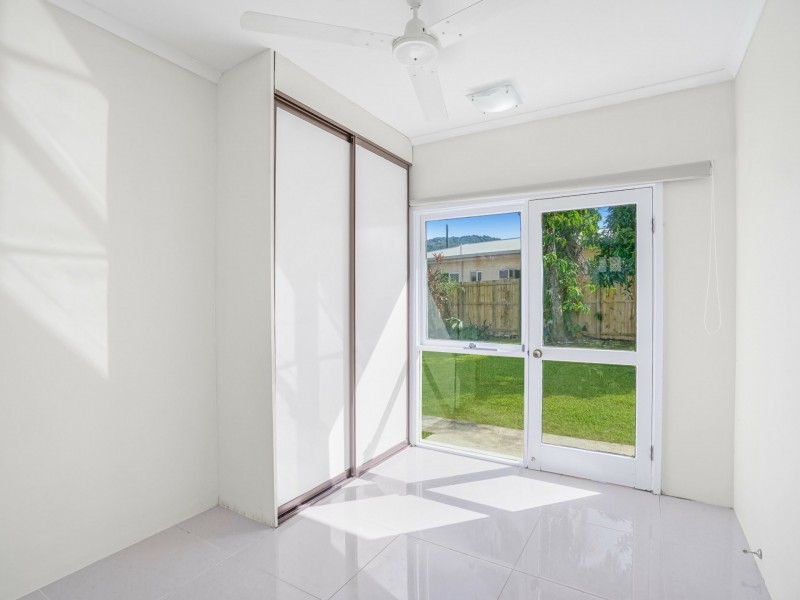 12 Winfield Street, Whitfield QLD 4870