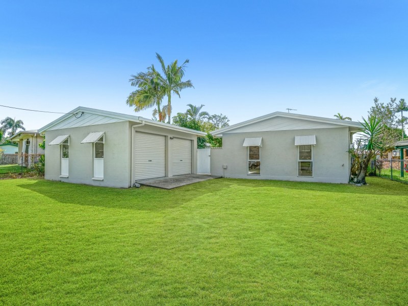 12 Winfield Street, Whitfield QLD 4870
