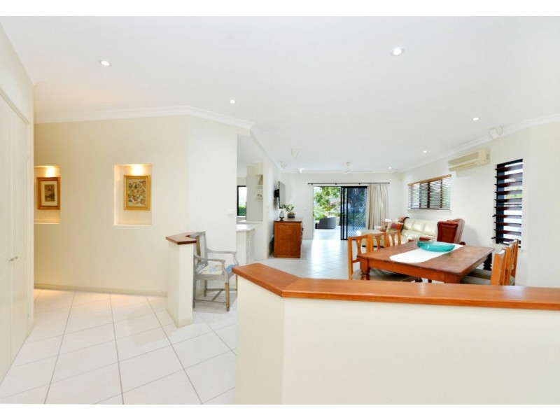 21 Findlay Street, Brinsmead QLD 4870