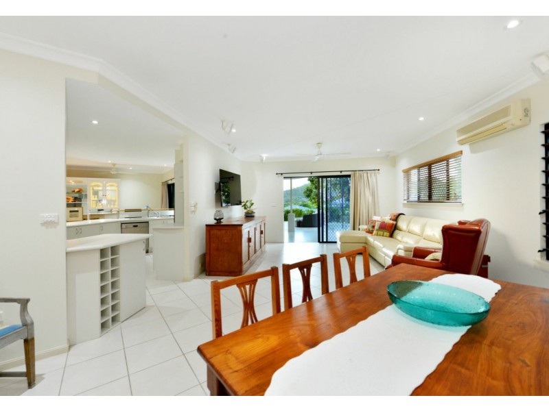 21 Findlay Street, Brinsmead QLD 4870