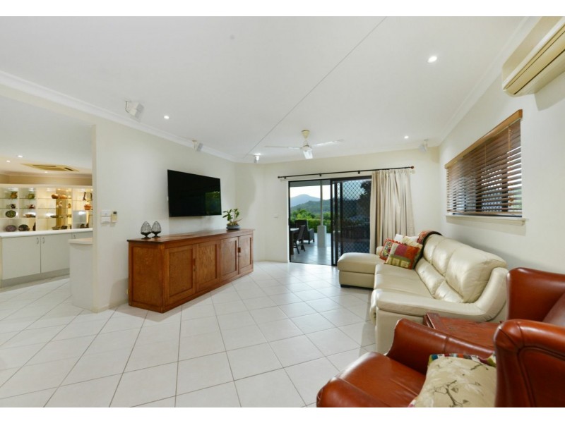 21 Findlay Street, Brinsmead QLD 4870