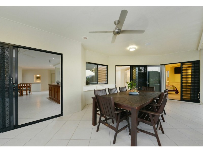 21 Findlay Street, Brinsmead QLD 4870