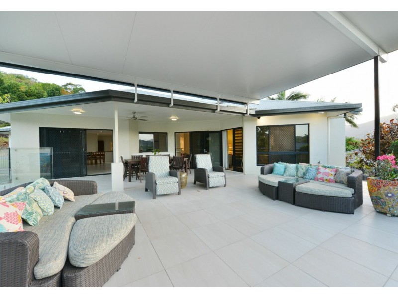 21 Findlay Street, Brinsmead QLD 4870