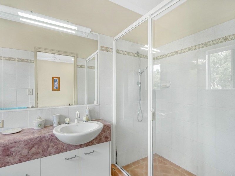 1/64 Charles Street, Manunda QLD 4870