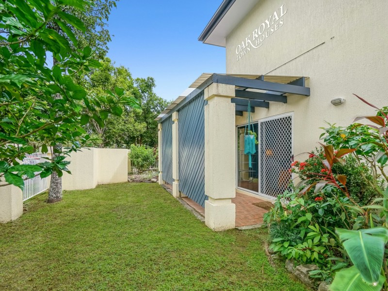 1/64 Charles Street, Manunda QLD 4870
