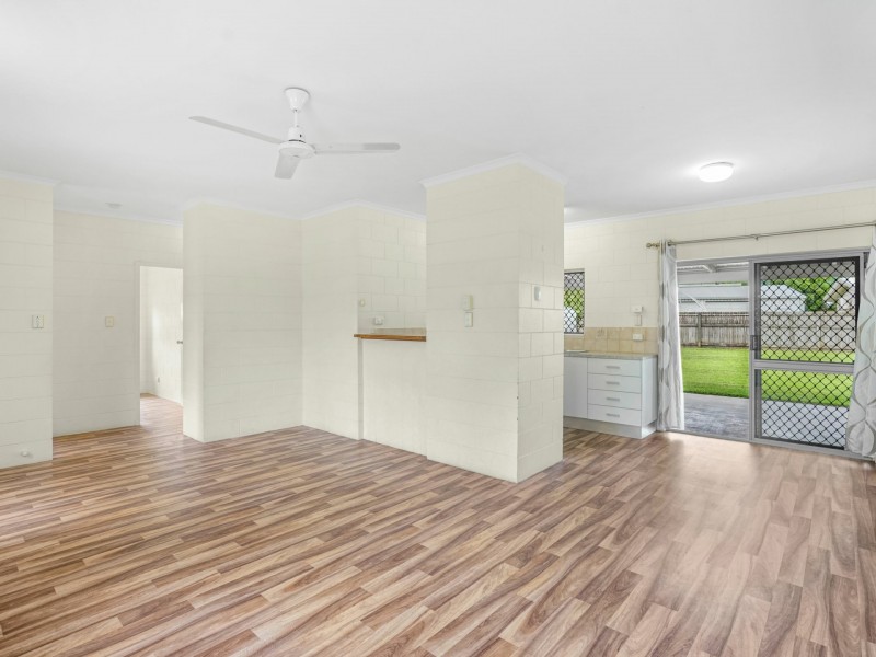 17 Turner Street, Whitfield QLD 4870