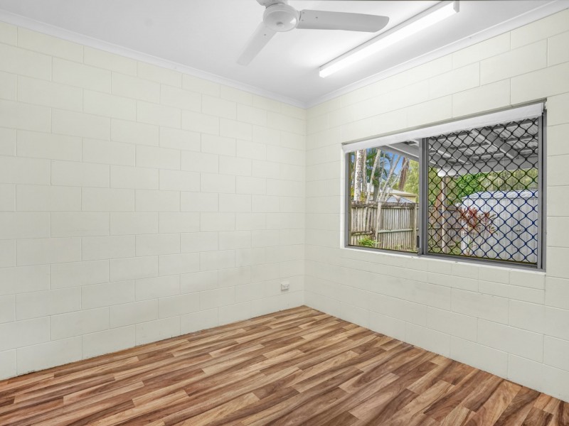 17 Turner Street, Whitfield QLD 4870