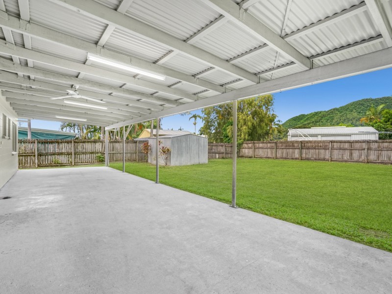 17 Turner Street, Whitfield QLD 4870