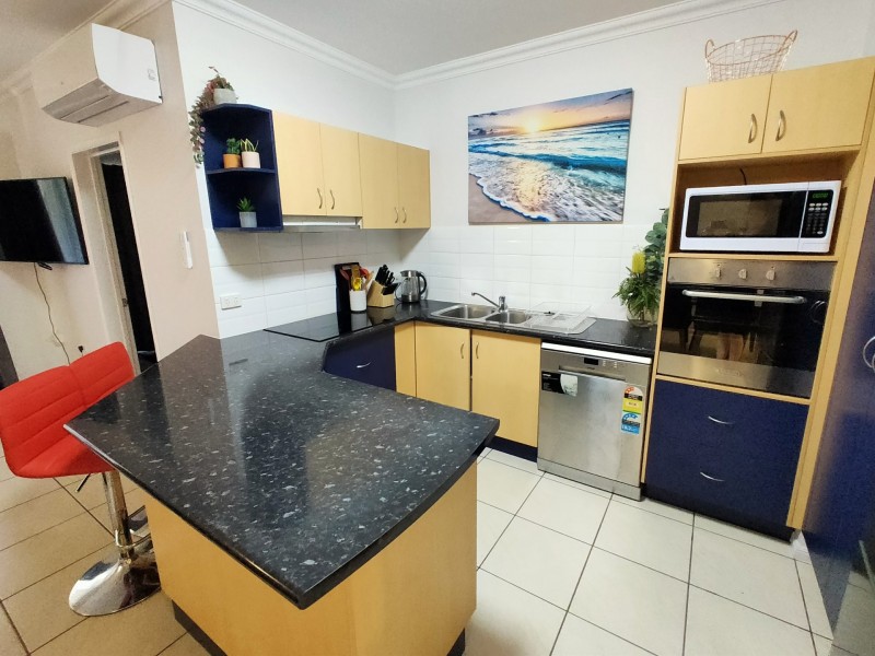 2/224 Grafton Street, Cairns North QLD 4870