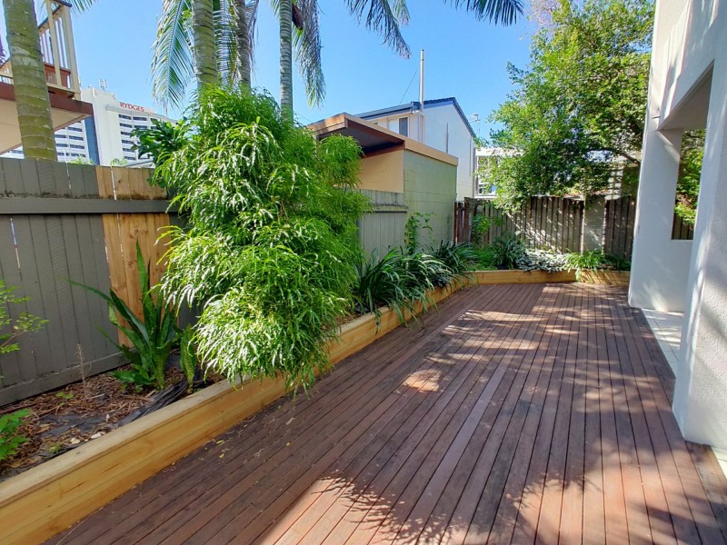 2/224 Grafton Street, Cairns North QLD 4870