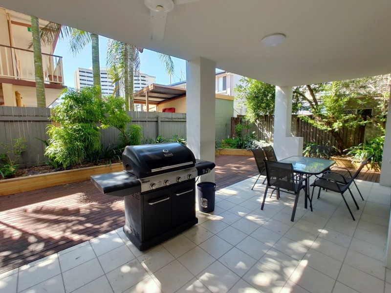 2/224 Grafton Street, Cairns North QLD 4870
