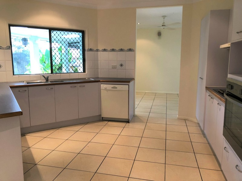 12 Greenford Street, Brinsmead QLD 4870