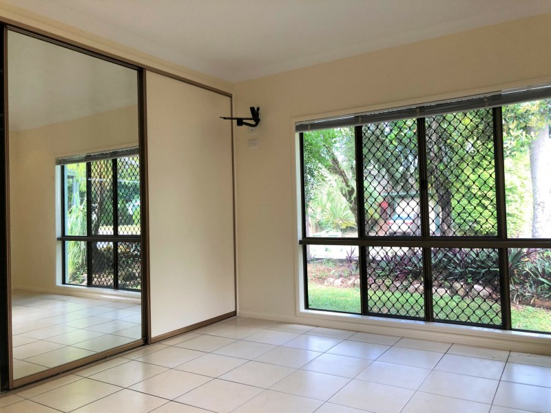 12 Greenford Street, Brinsmead QLD 4870