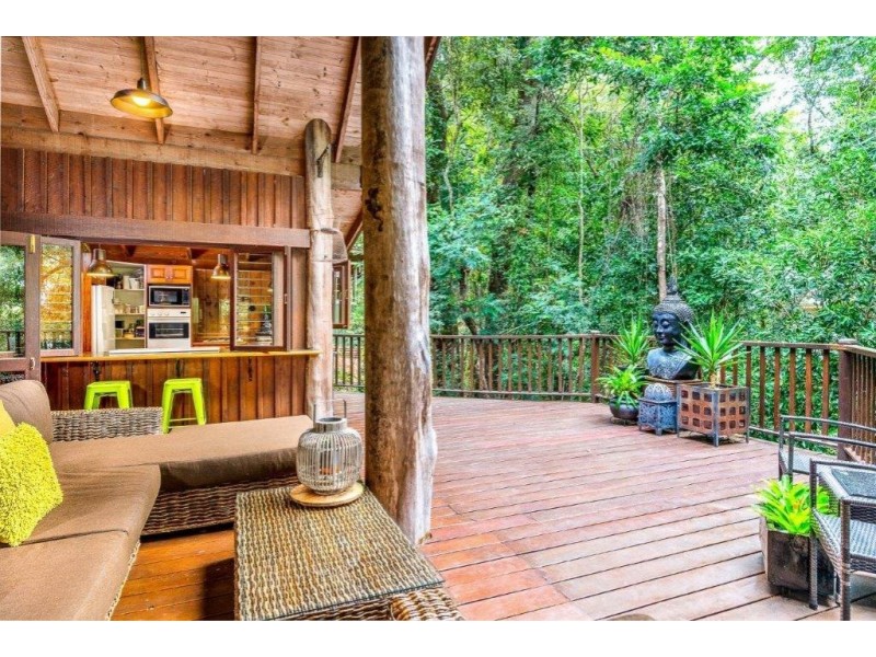 11 Cycas Close, Kamerunga QLD 4870