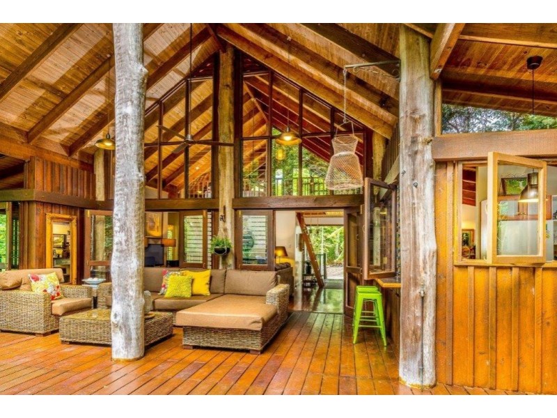 11 Cycas Close, Kamerunga QLD 4870