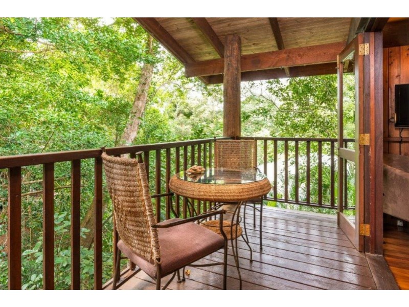 11 Cycas Close, Kamerunga QLD 4870