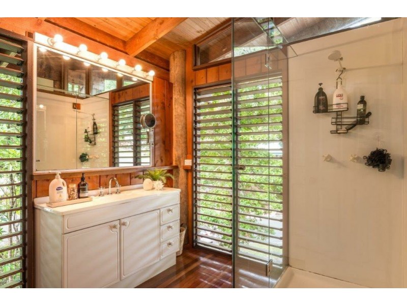 11 Cycas Close, Kamerunga QLD 4870