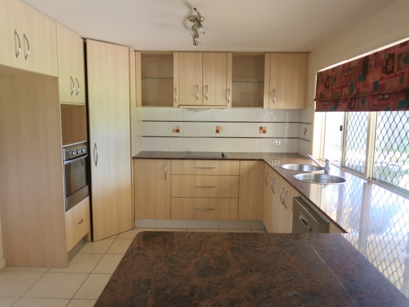 7 Vauclause Close, Brinsmead QLD 4870