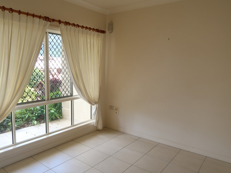 7 Vauclause Close, Brinsmead QLD 4870