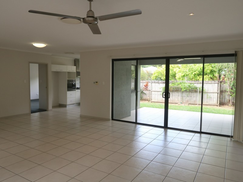 2 Mallory Close, Edmonton QLD 4869