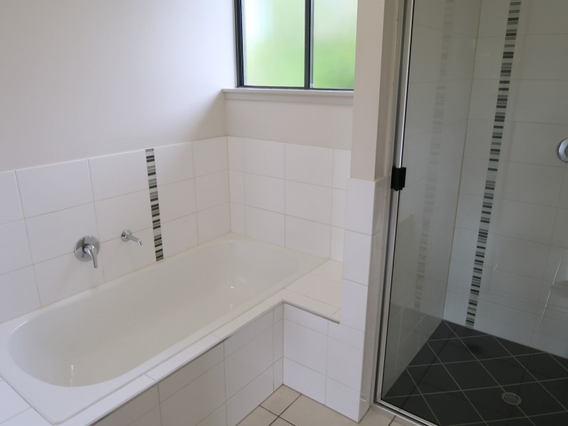 2 Mallory Close, Edmonton QLD 4869