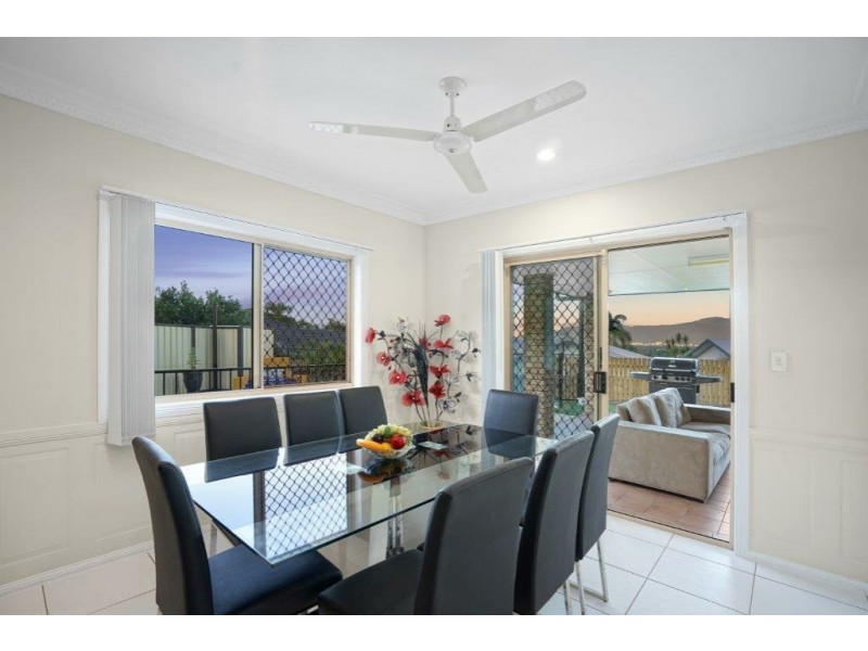 7 Popple Close, Kanimbla QLD 4870