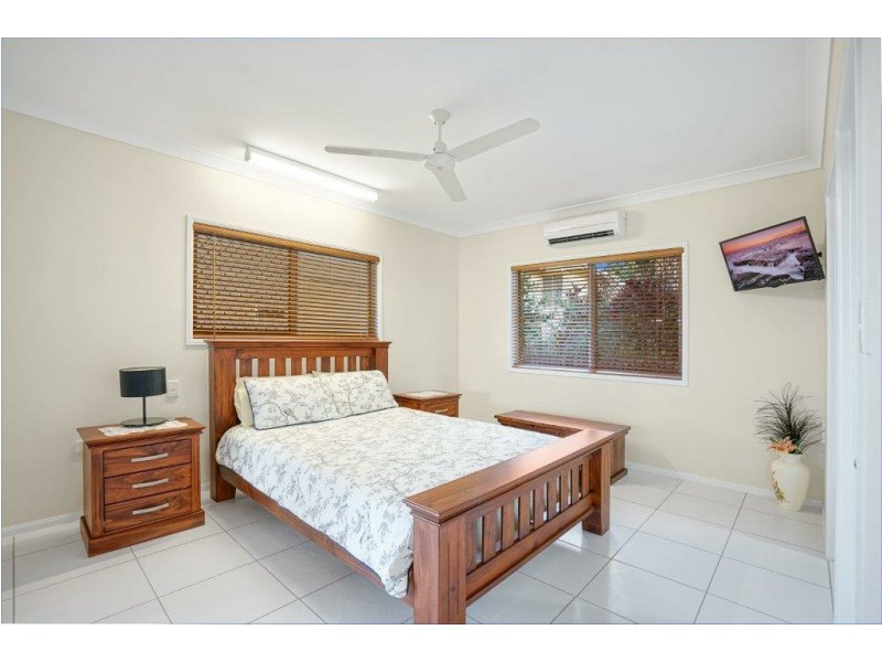 7 Popple Close, Kanimbla QLD 4870