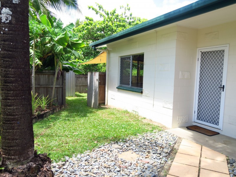 1/1 Ireland Cres, Whitfield QLD 4870
