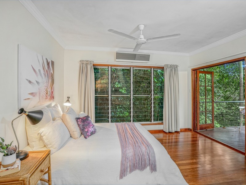 10 Barklya Close, Kamerunga QLD 4870