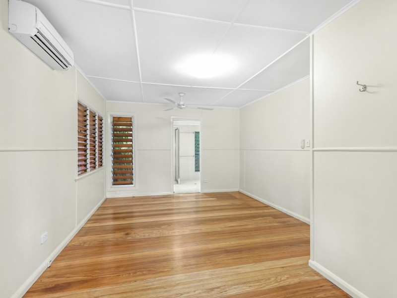 15 Down Street, Freshwater QLD 4870