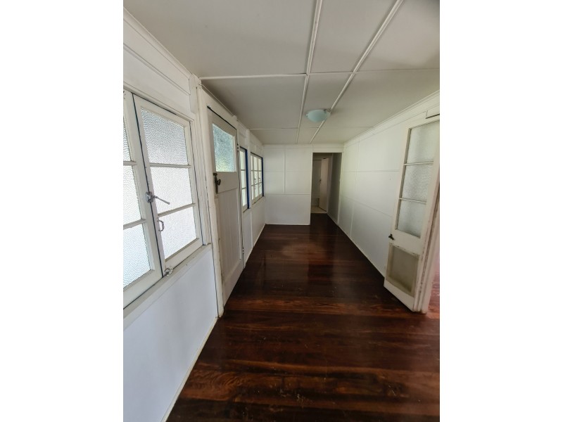 21-23 Smith Street, Cairns North QLD 4870