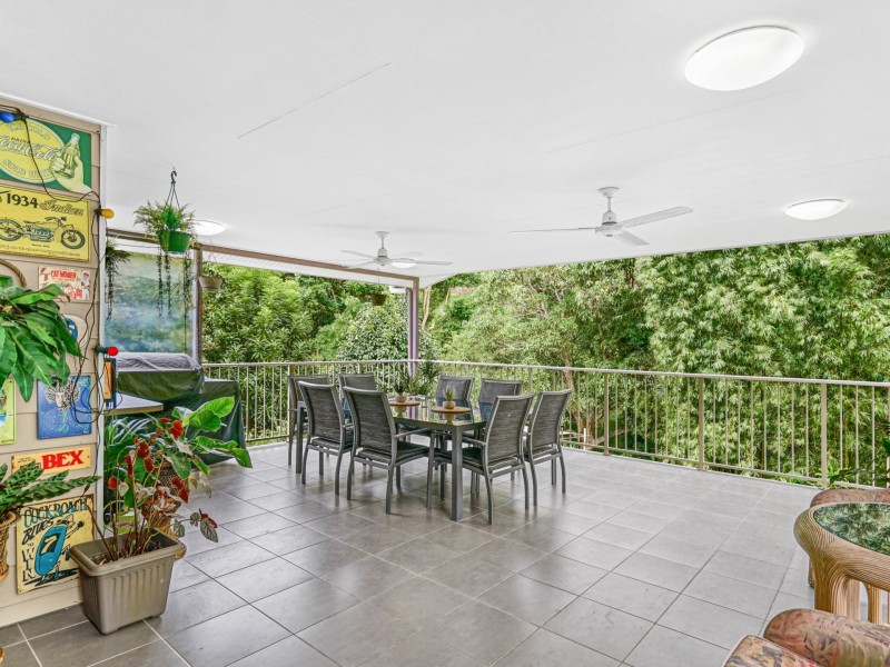233 Toogood Road, Bayview Heights QLD 4868