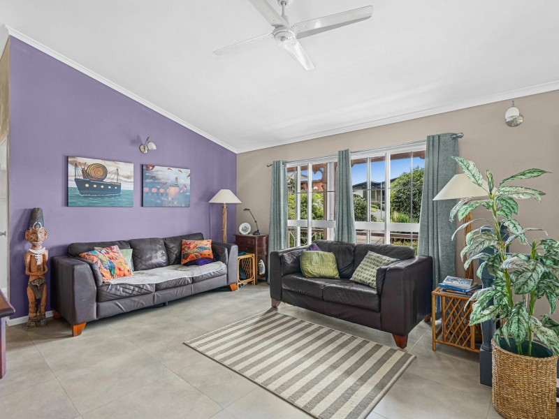 233 Toogood Road, Bayview Heights QLD 4868