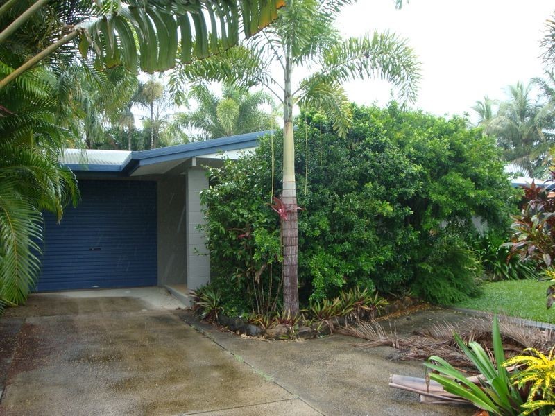 94 Enmore Street, Manoora QLD 4870