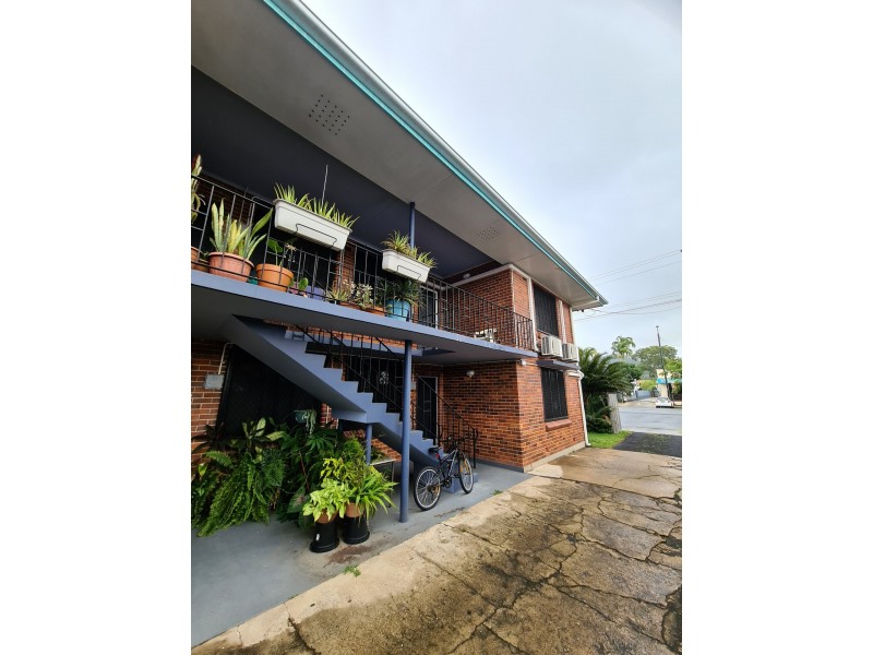 3/15a Lily Street, Cairns North QLD 4870