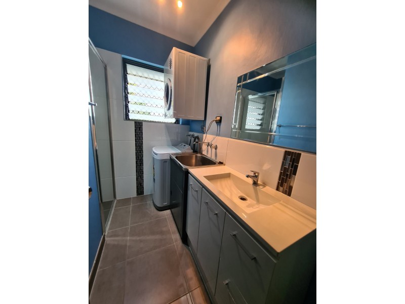 3/15a Lily Street, Cairns North QLD 4870