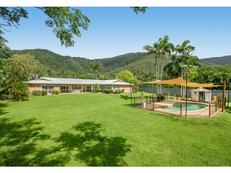 15 Ellison Street, Clifton Beach QLD 4879