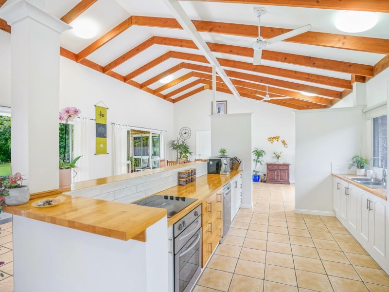 15 Ellison Street, Clifton Beach QLD 4879