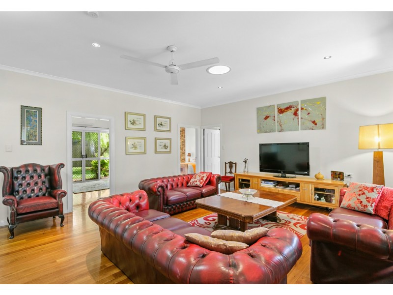15 Ellison Street, Clifton Beach QLD 4879